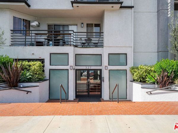 327 Chestnut Avenue, Unit 104, Long Beach, CA 90802