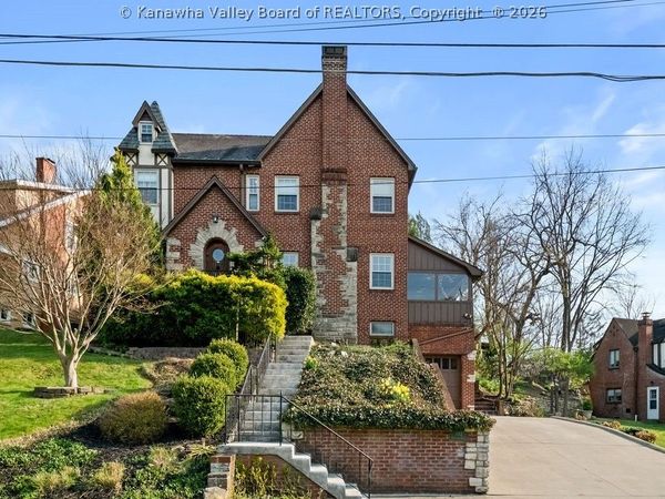 1012 Edgewood Drive, Charleston, WV 25302