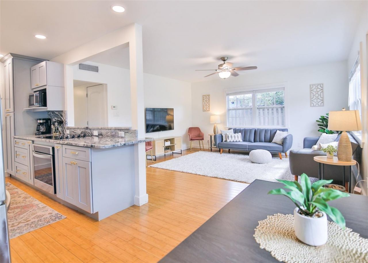 2181 Hyde Park Street , Sarasota, FL 34239 Photo