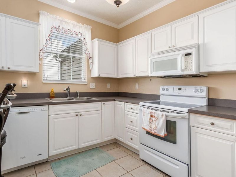 5974 Hickory Brook Way, Columbus, OH 43213 Photo 12