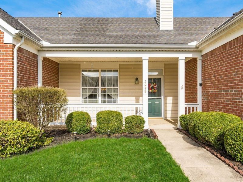 5974 Hickory Brook Way, Columbus, OH 43213 Photo 3