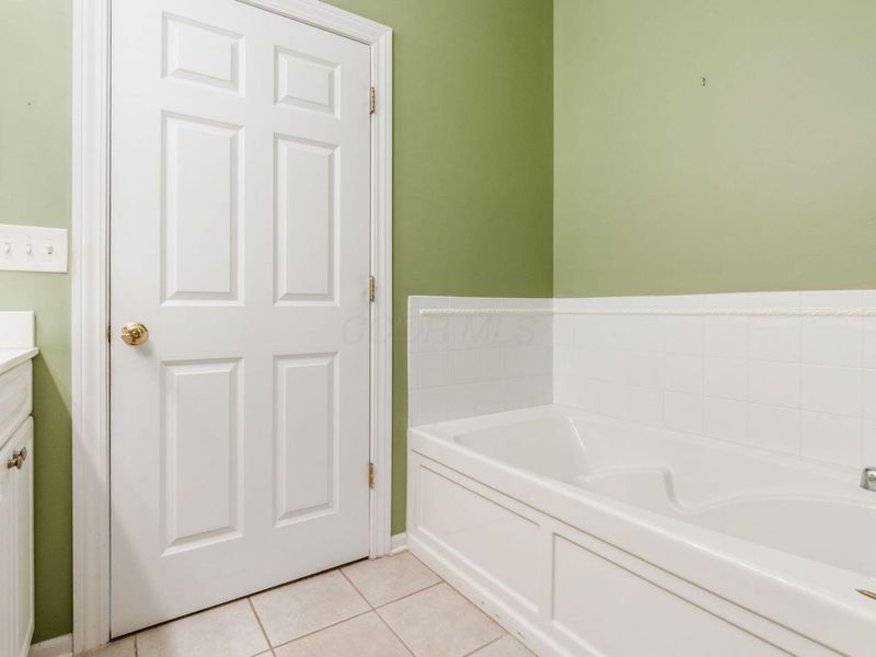 5974 Hickory Brook Way, Columbus, OH 43213 Photo 33