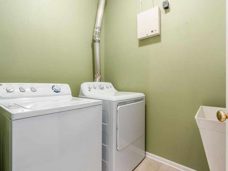 5974 Hickory Brook Way, Columbus, OH 43213 Photo 35