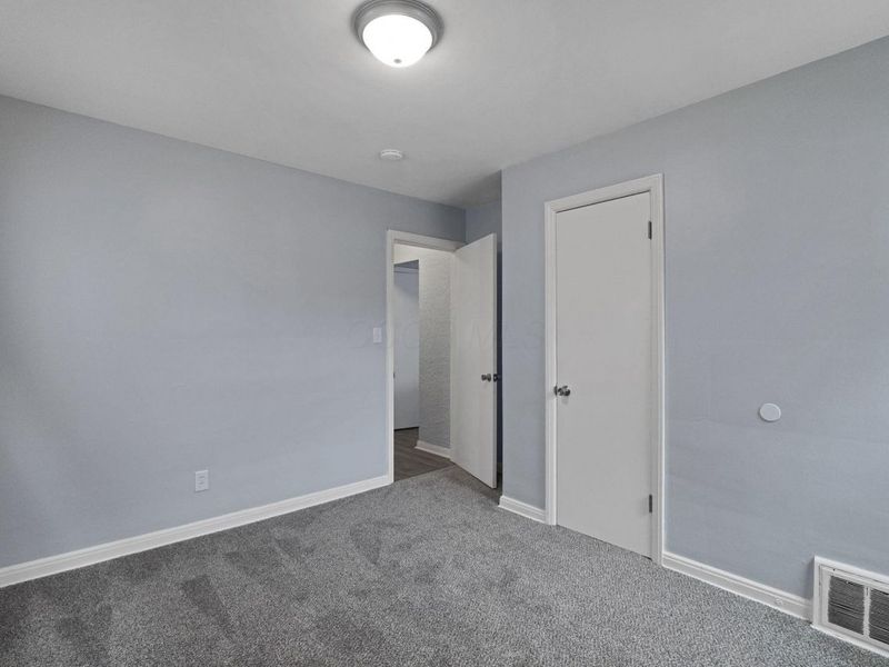 227 S Hague Avenue , Columbus, OH 43204 Photo 16