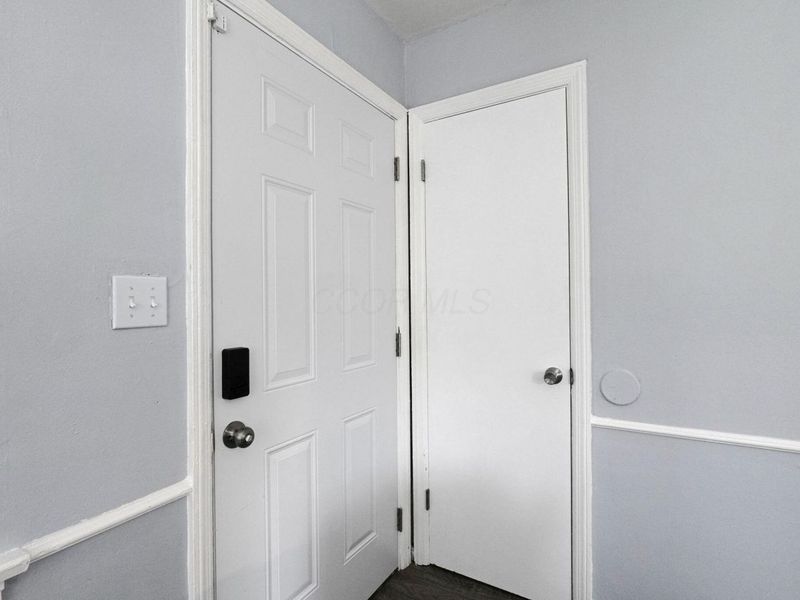 227 S Hague Avenue , Columbus, OH 43204 Photo 5