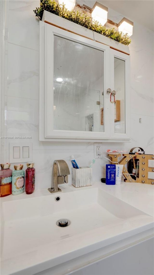 1715 SW 84th Ave , Miami, FL 33155 Photo