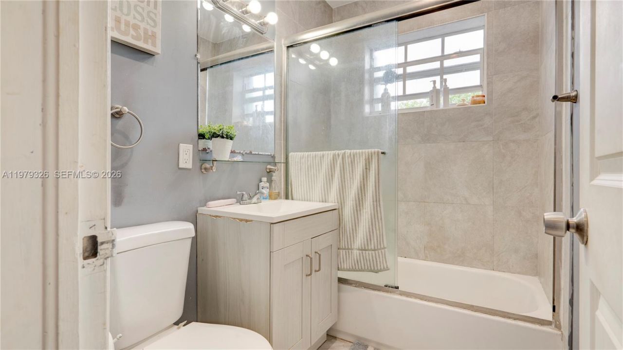 1715 SW 84th Ave , Miami, FL 33155 Photo