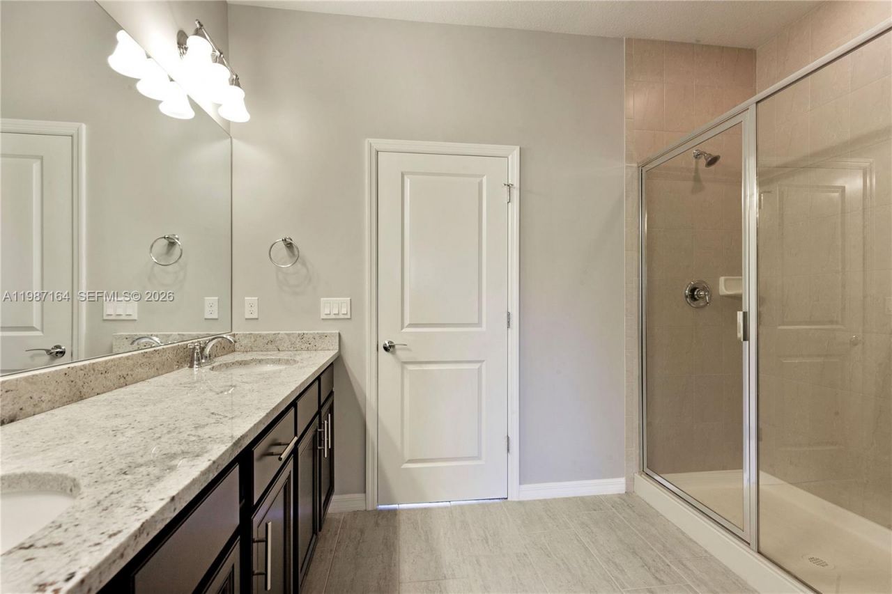 1101 Banyan Dr, Hollywood, FL 33021 Photo