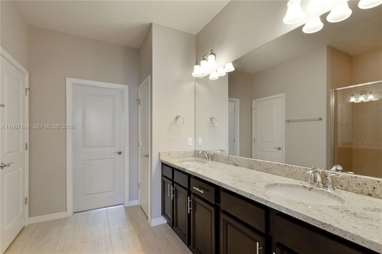 1101 Banyan Dr, Hollywood, FL 33021 Photo