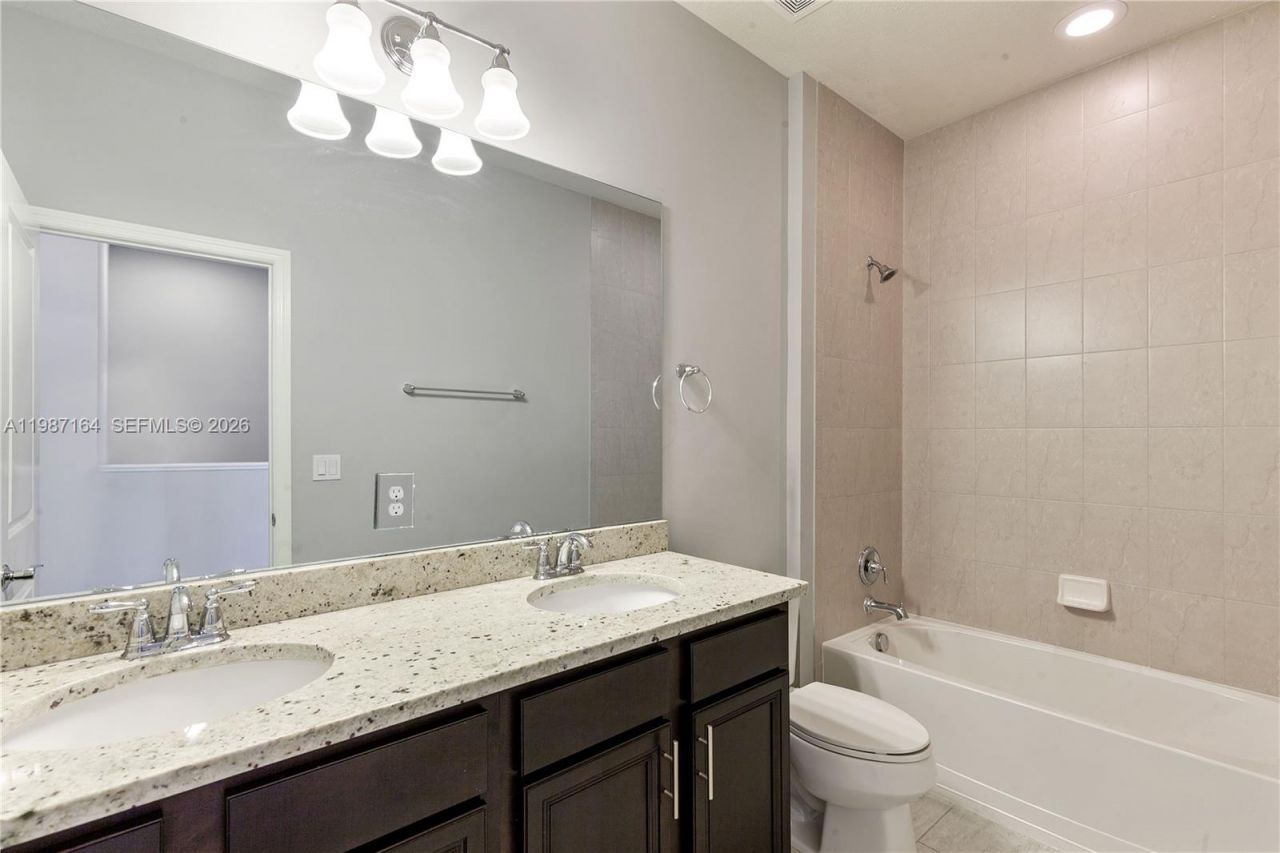 1101 Banyan Dr, Hollywood, FL 33021 Photo