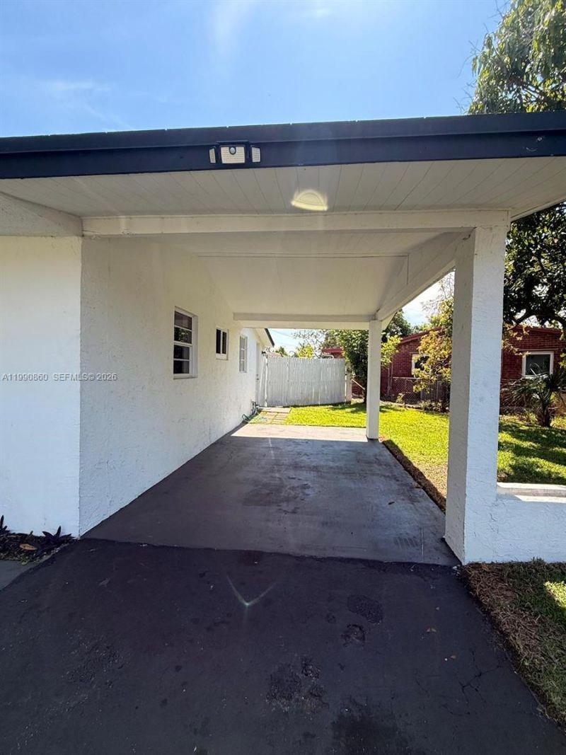 4900 NW 14th St, Lauderhill, FL 33313 Photo