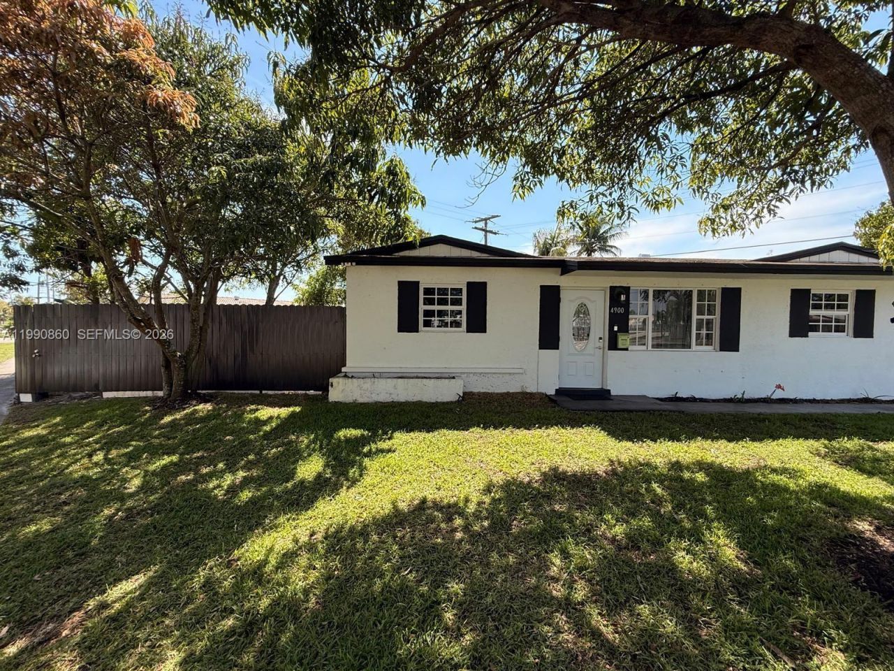 4900 NW 14th St, Lauderhill, FL 33313 Photo