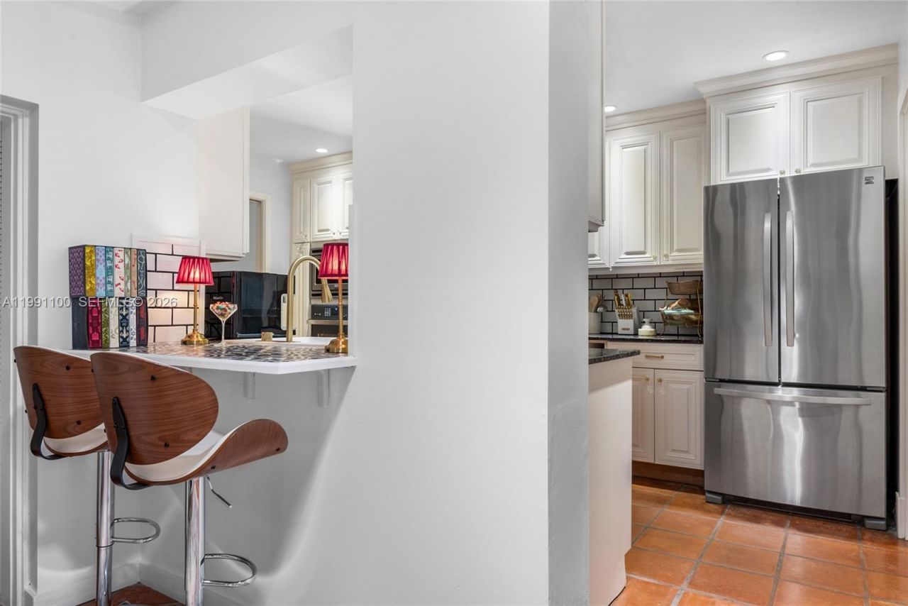 3620 Battersea Rd , Miami, FL 33133 Photo