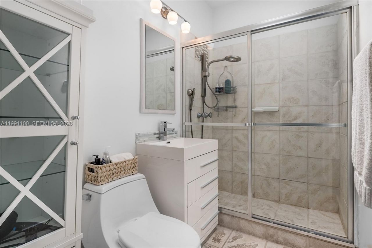 3620 Battersea Rd , Miami, FL 33133 Photo