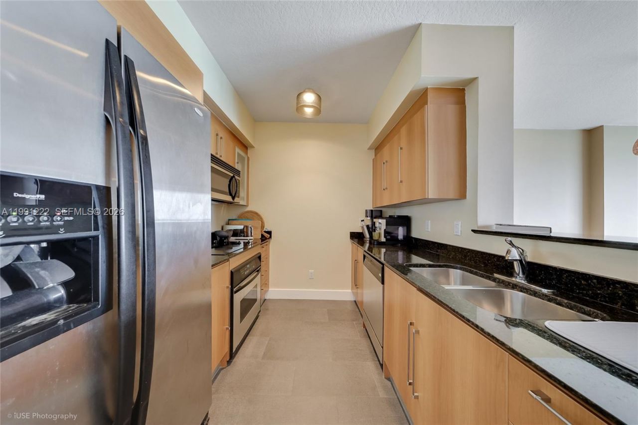 335 S Biscayne Blvd, Unit 3110, Miami, FL 33131 Photo