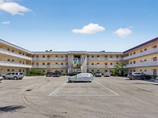 4299 NW 16th St, Unit 202, Lauderhill, FL 33313