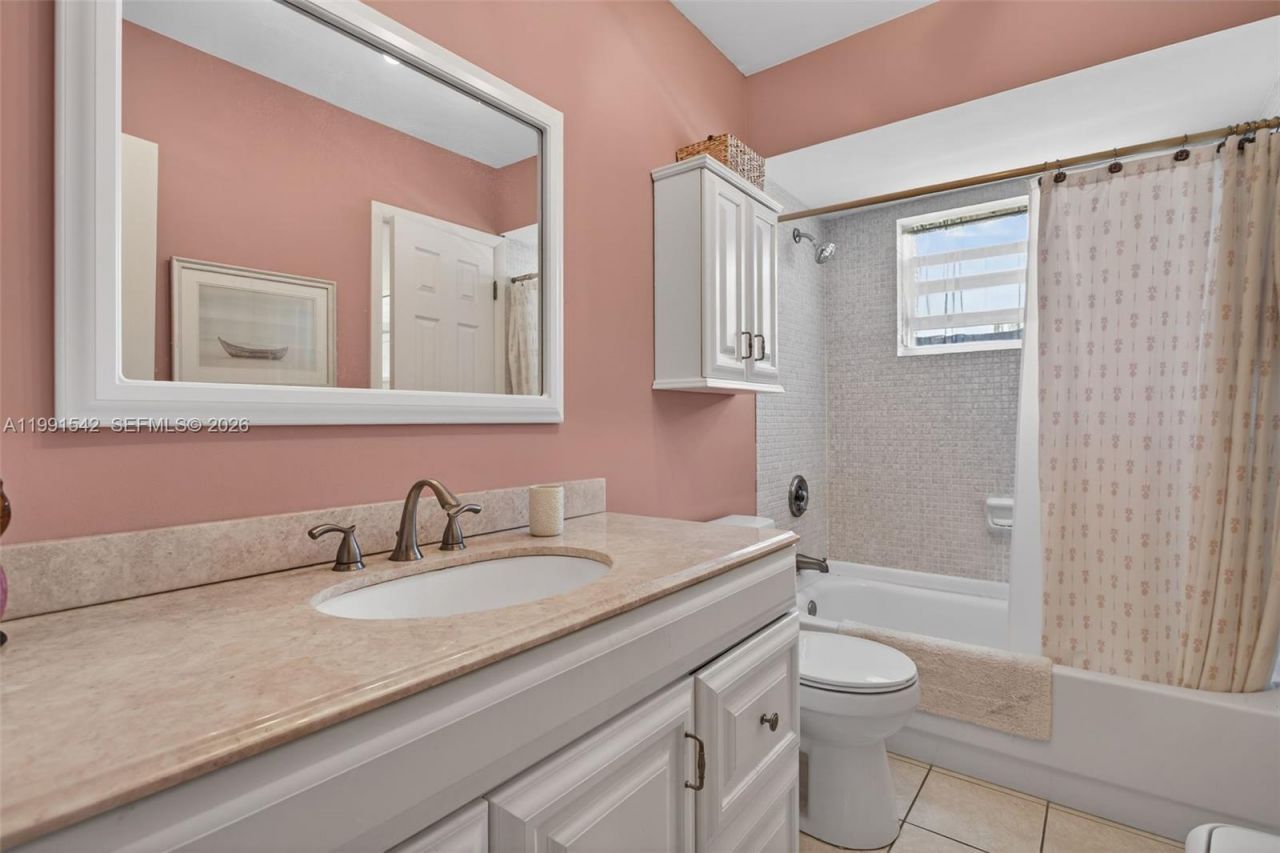 4299 NW 16th St, Unit 202, Lauderhill, FL 33313 Photo