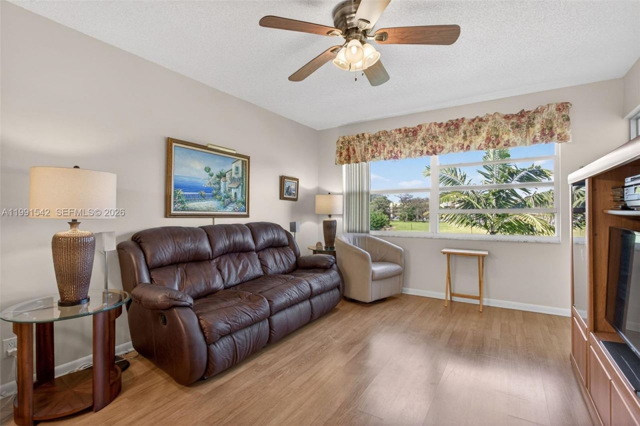 4299 NW 16th St, Unit 202, Lauderhill, FL 33313 Photo