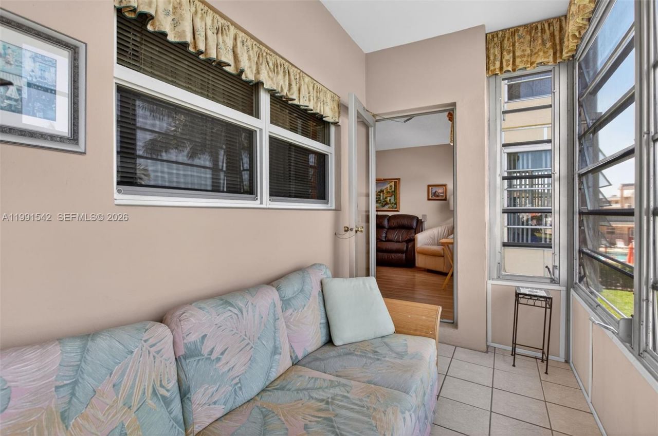 4299 NW 16th St, Unit 202, Lauderhill, FL 33313 Photo