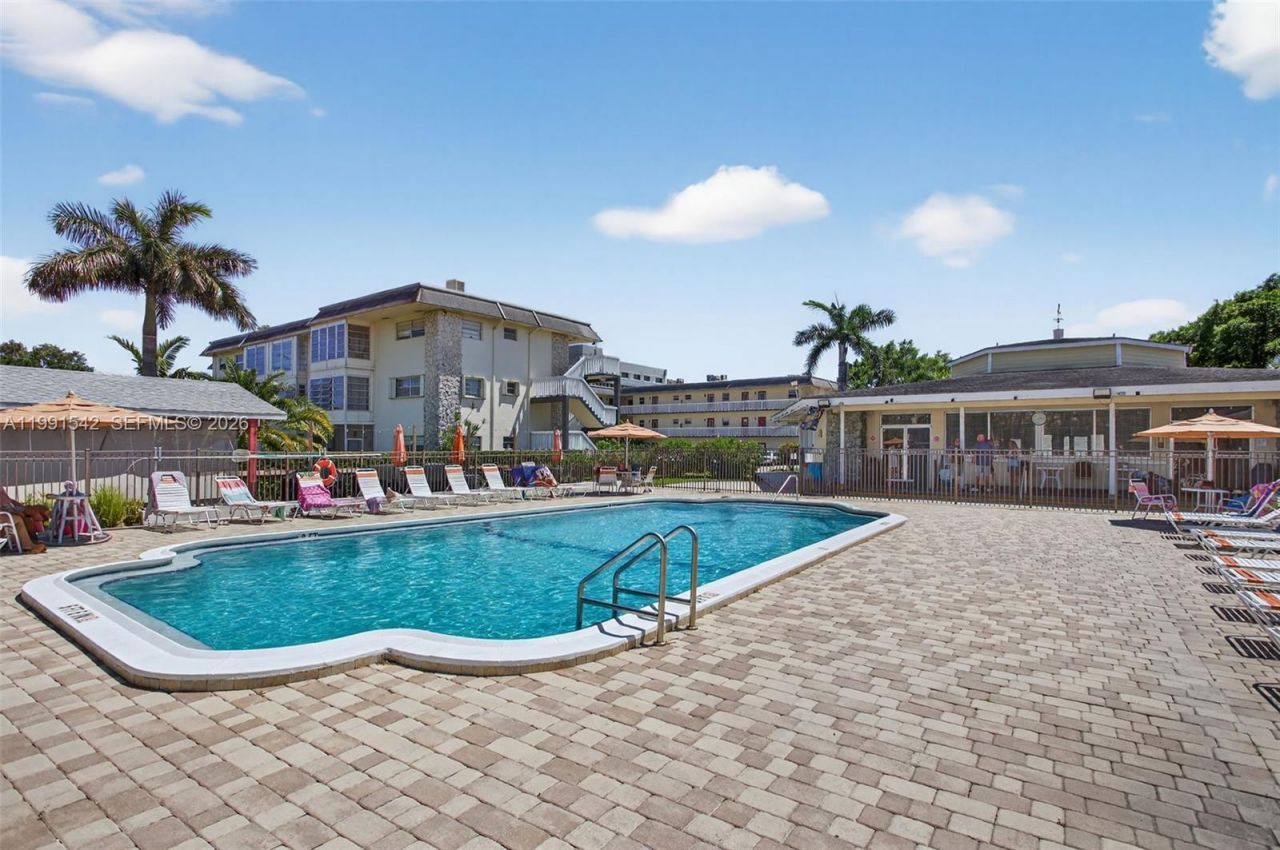 4299 NW 16th St, Unit 202, Lauderhill, FL 33313 Photo