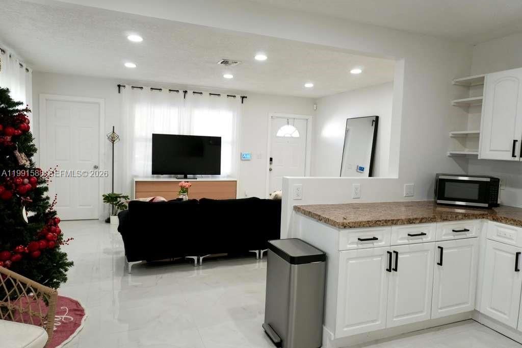 1213 NW 6th Ave , Fort Lauderdale, FL 33311 Photo