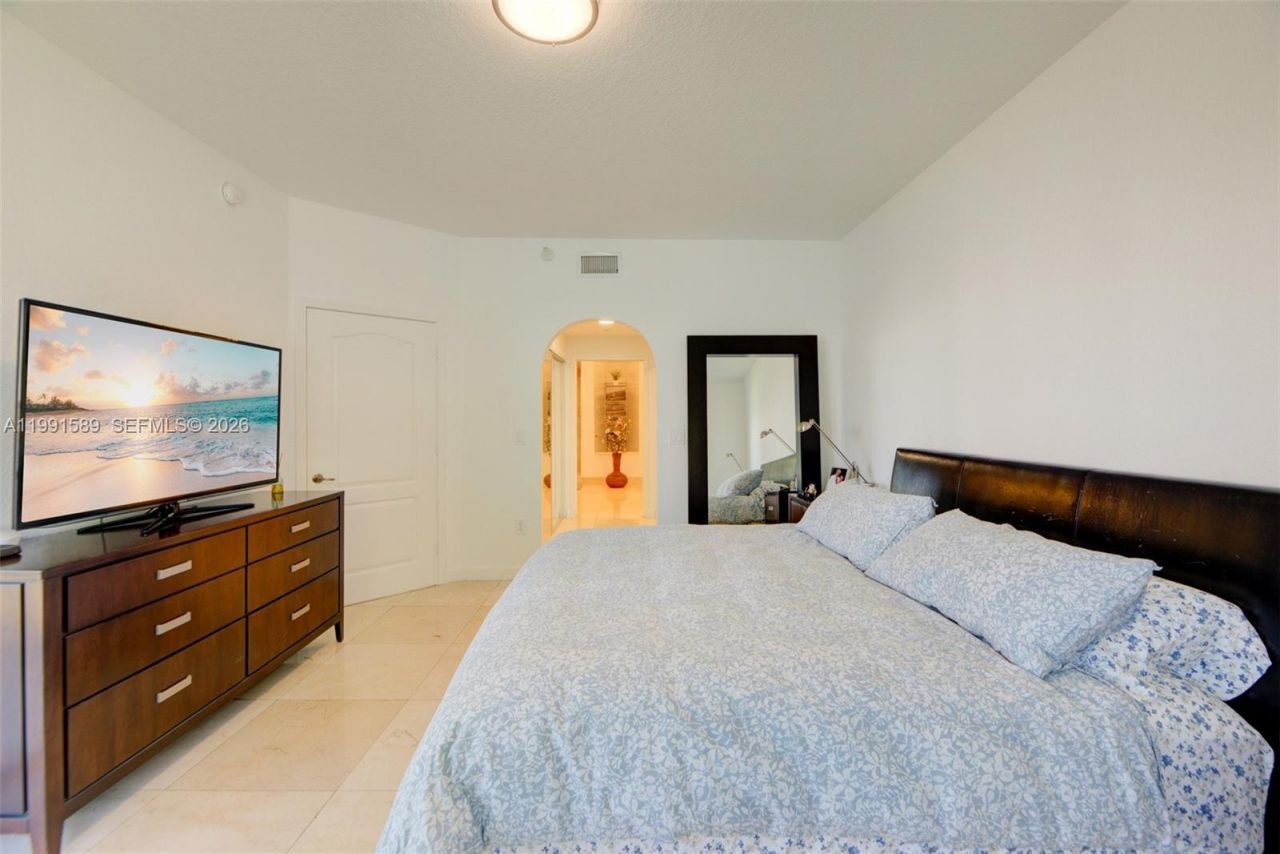 10700 NW 66th St, Unit 207, Doral, FL 33178 Photo