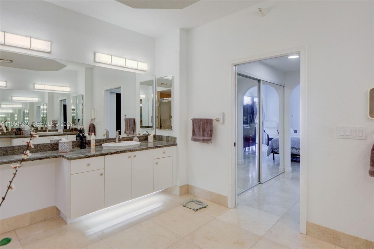 10700 NW 66th St, Unit 207, Doral, FL 33178 Photo