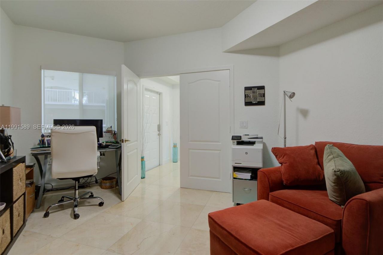 10700 NW 66th St, Unit 207, Doral, FL 33178 Photo