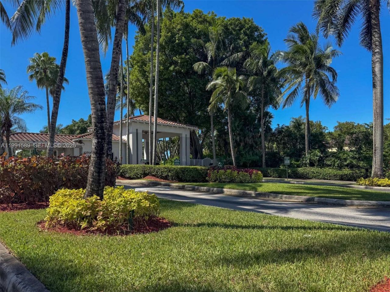 10700 NW 66th St, Unit 207, Doral, FL 33178 Photo