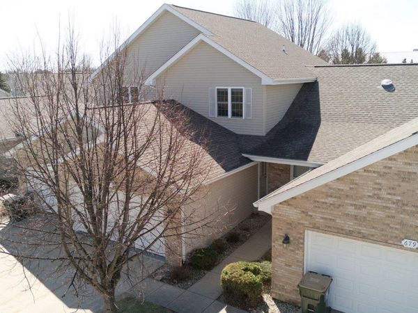 677 Village Lane, Unit 677, Sun Prairie, WI 53590