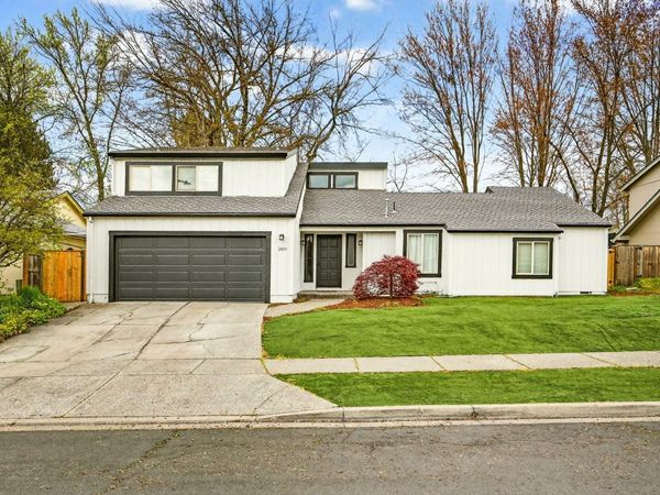 2409 Greenbrook Drive, Medford, OR 97504