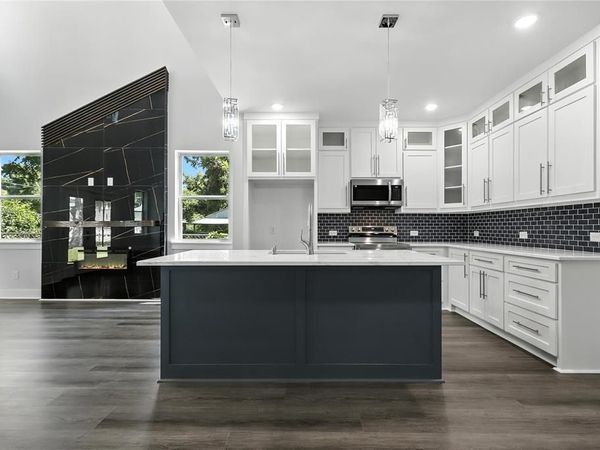 810 Euclid Street, Cleburne, TX 76033