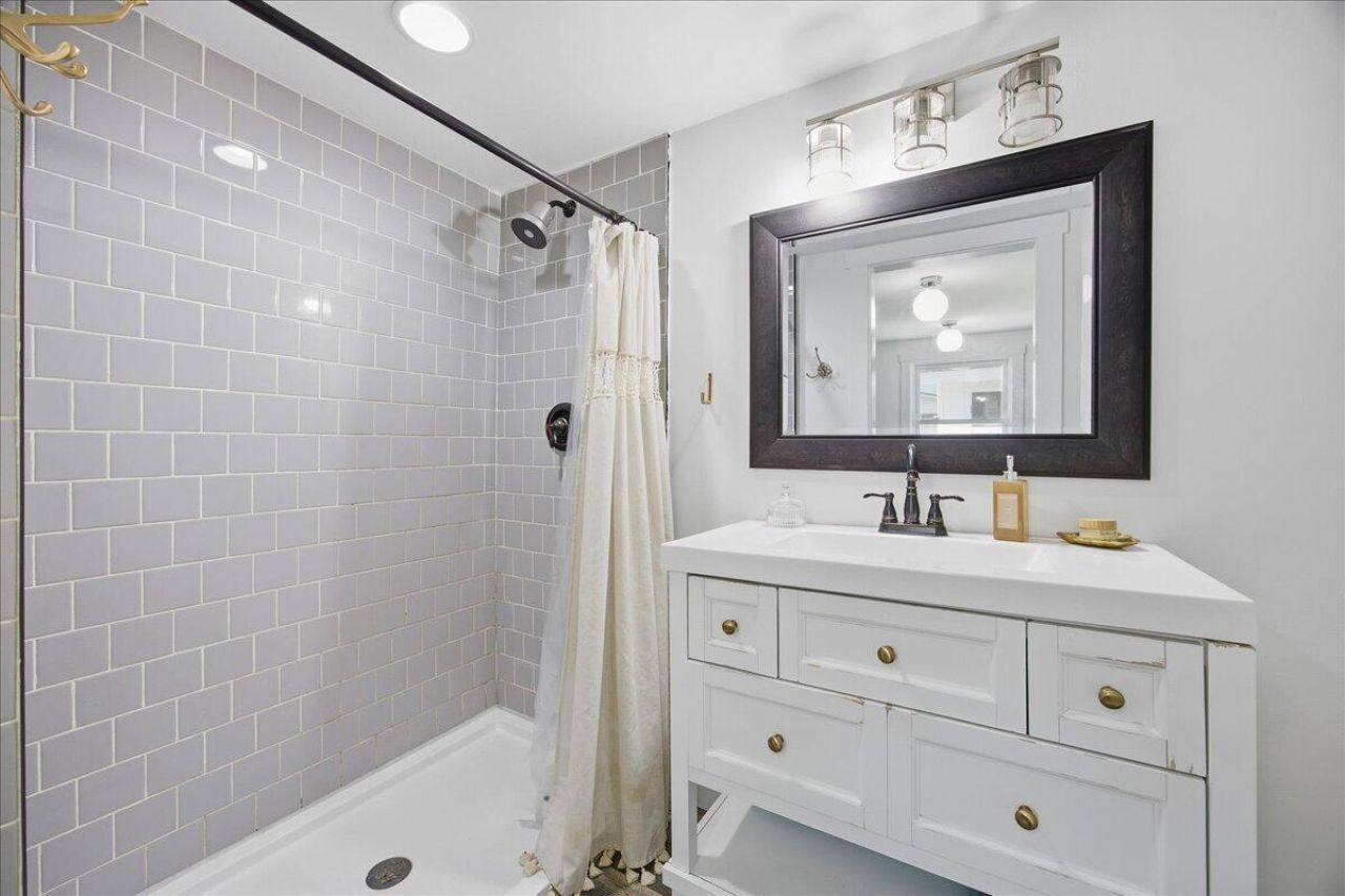 422 Geddes Avenue Photo 19