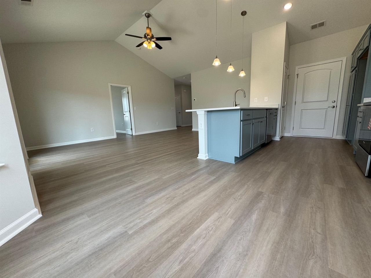 603 Shallow Cove Dr. Photo 5