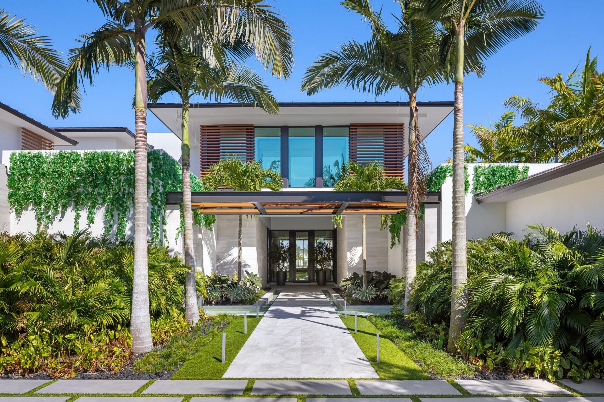 2415 Casa De Marbella, Palm Beach Gardens, FL 33410 Photo