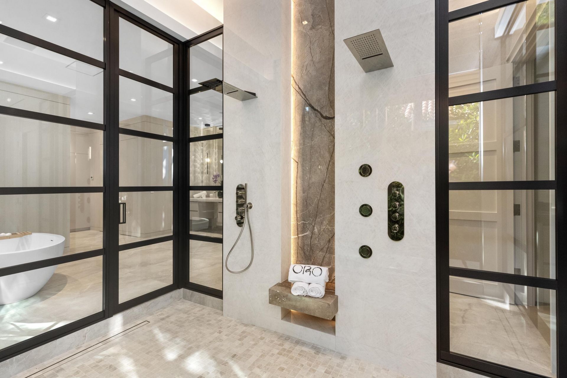 2415 Casa De Marbella, Palm Beach Gardens, FL 33410 Photo