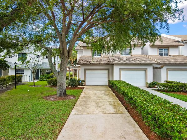 12598 Westhampton Circle, Wellington, FL 33414