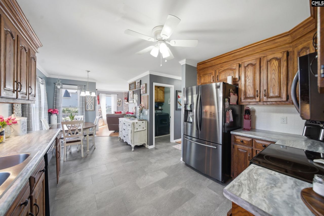 111 Hunters Pond Drive  Photo 11