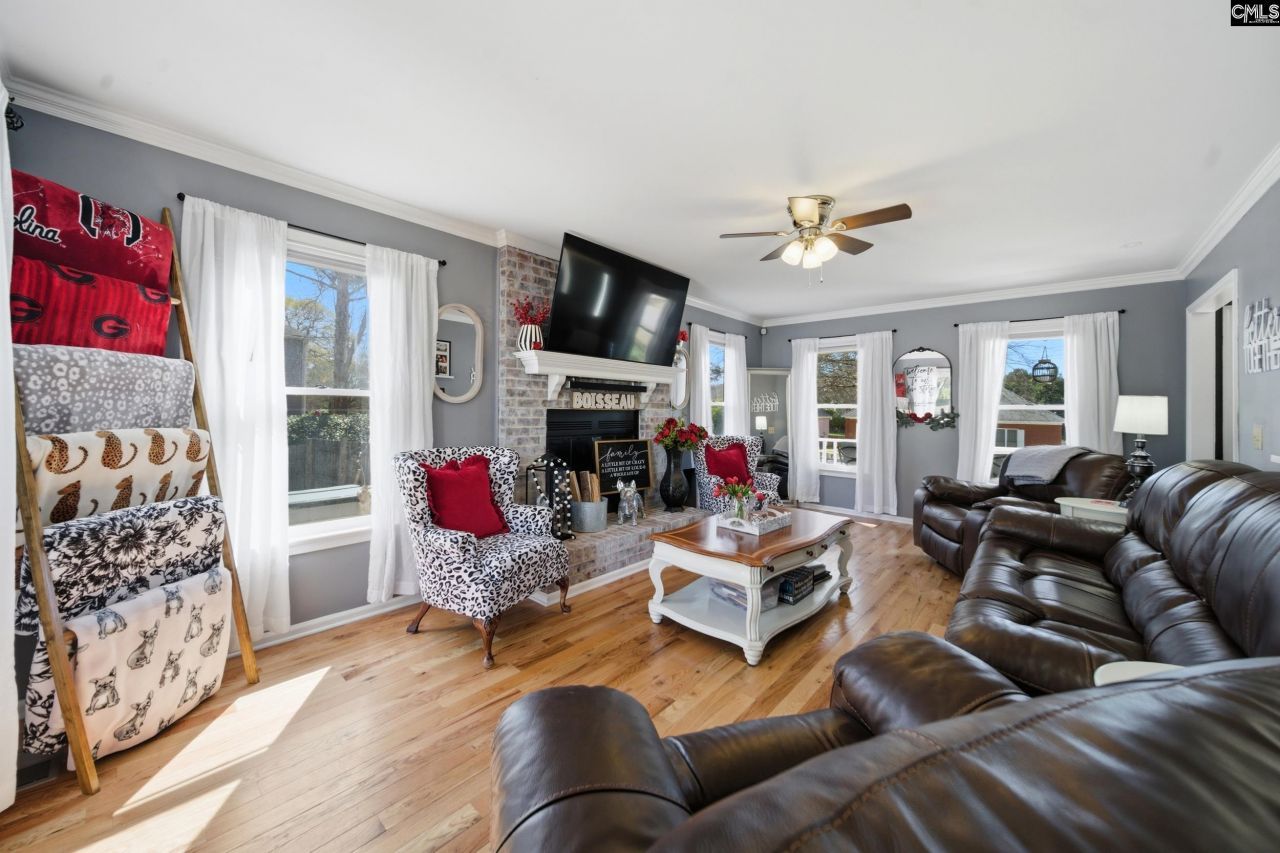 111 Hunters Pond Drive  Photo 8