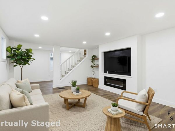 219 Court, West Haven, CT 06516