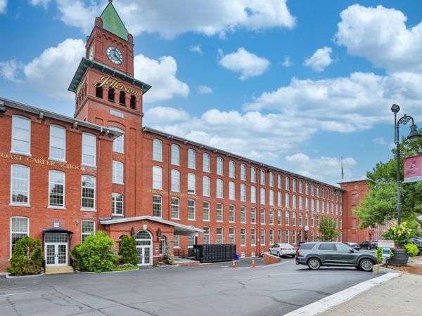 670 North Commercial Street, Unit LL9, Manchester, NH 03101