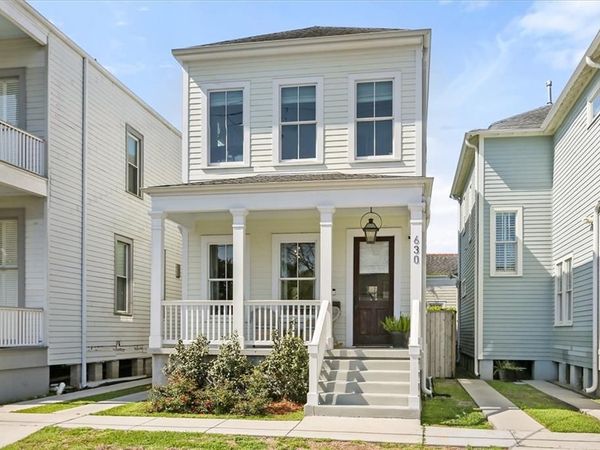 630 FIRST Street , New Orleans, LA 70130