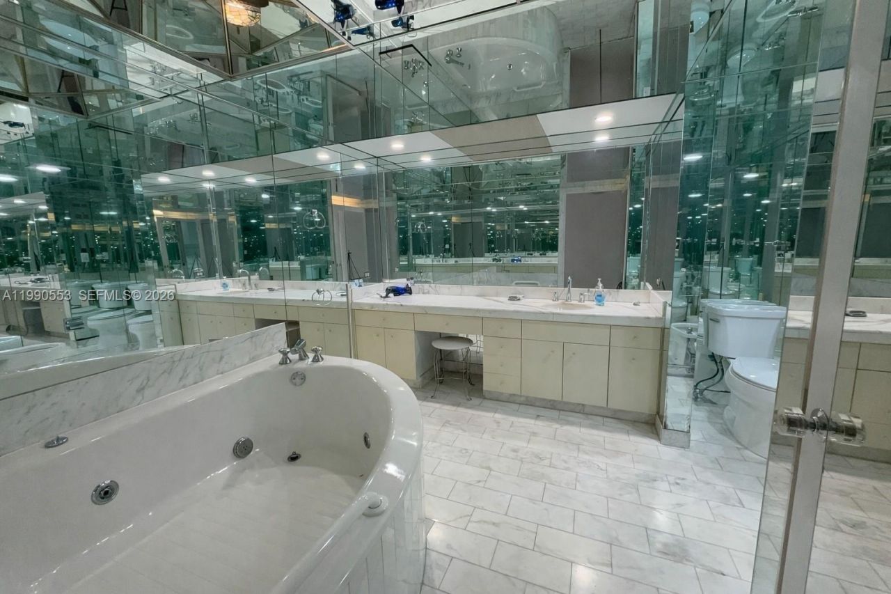 19707 Turnberry Way , Unit 9D, Aventura, FL 33180 Photo