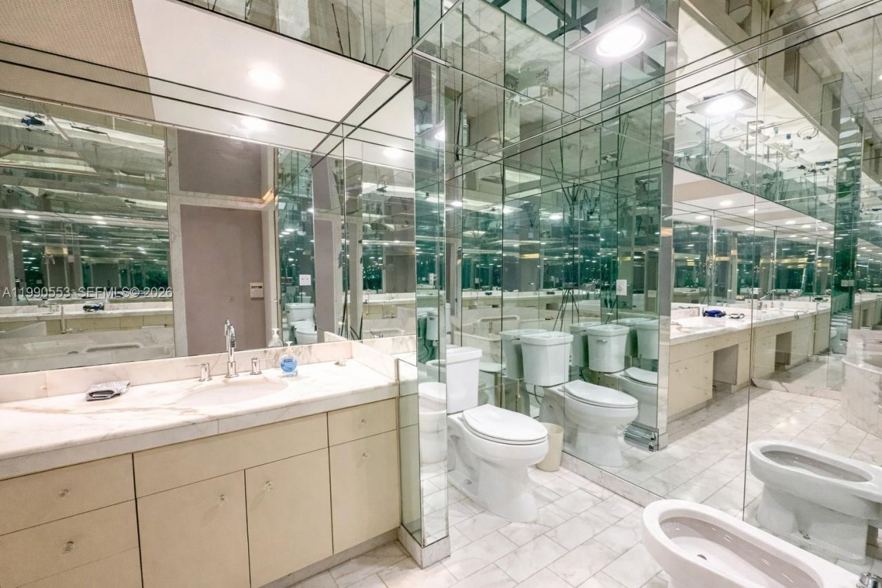 19707 Turnberry Way , Unit 9D, Aventura, FL 33180 Photo