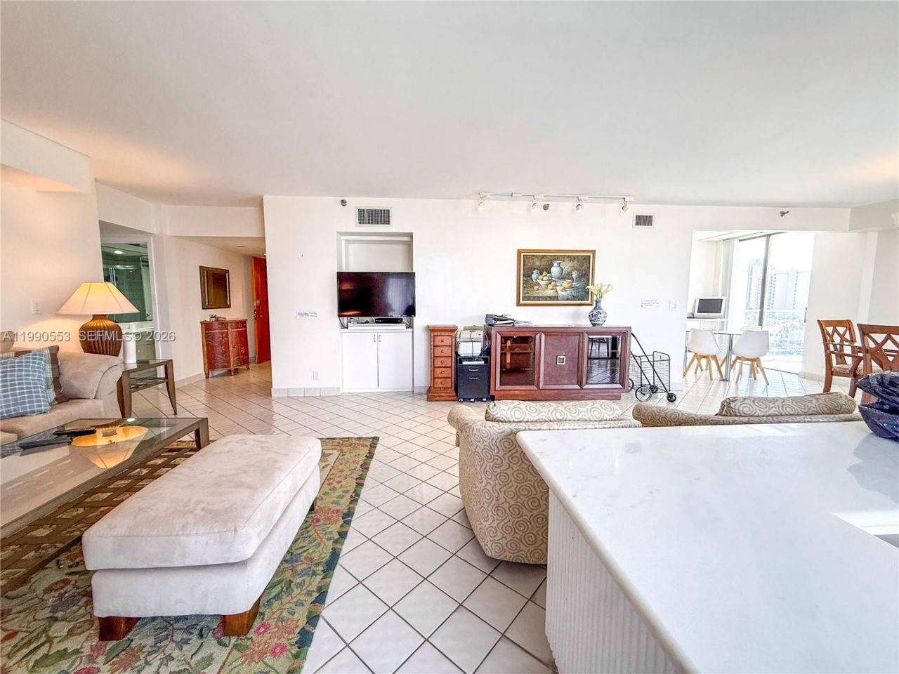 19707 Turnberry Way , Unit 9D, Aventura, FL 33180 Photo