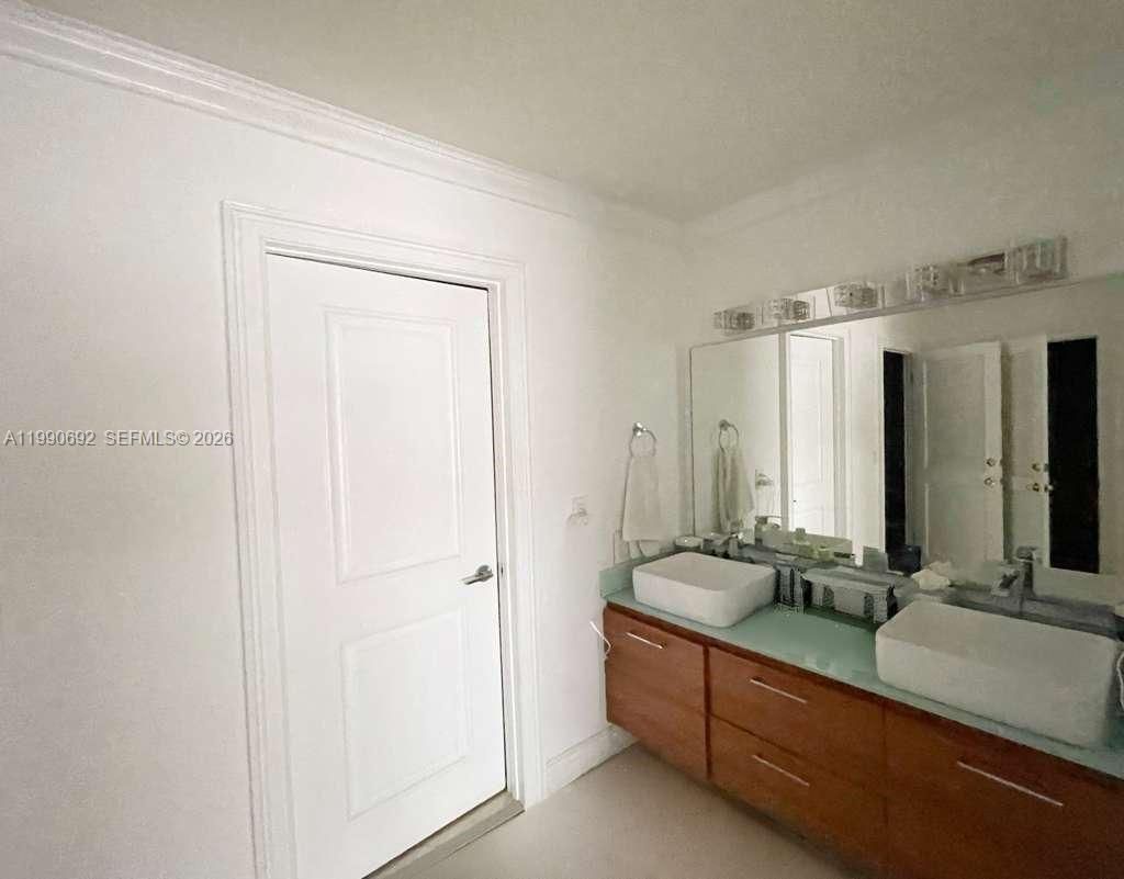 9801 Collins Ave, Unit 18U, Bal Harbour, FL 33154 Photo