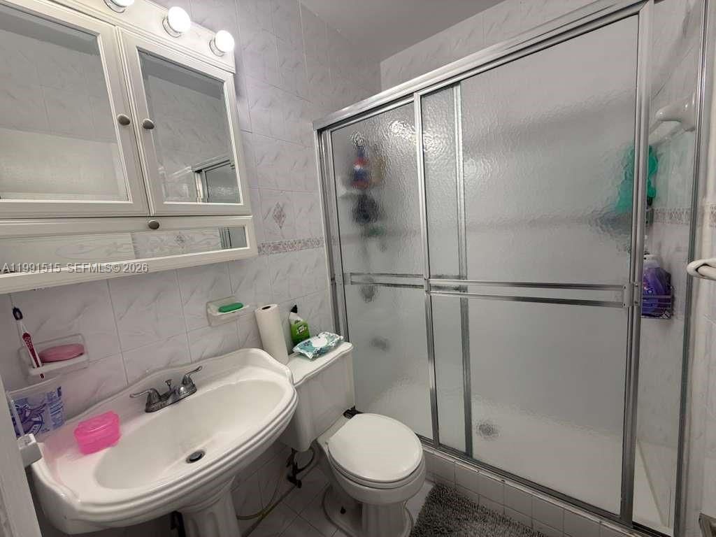 4470 W 1st Ave , Hialeah, FL 33012 Photo