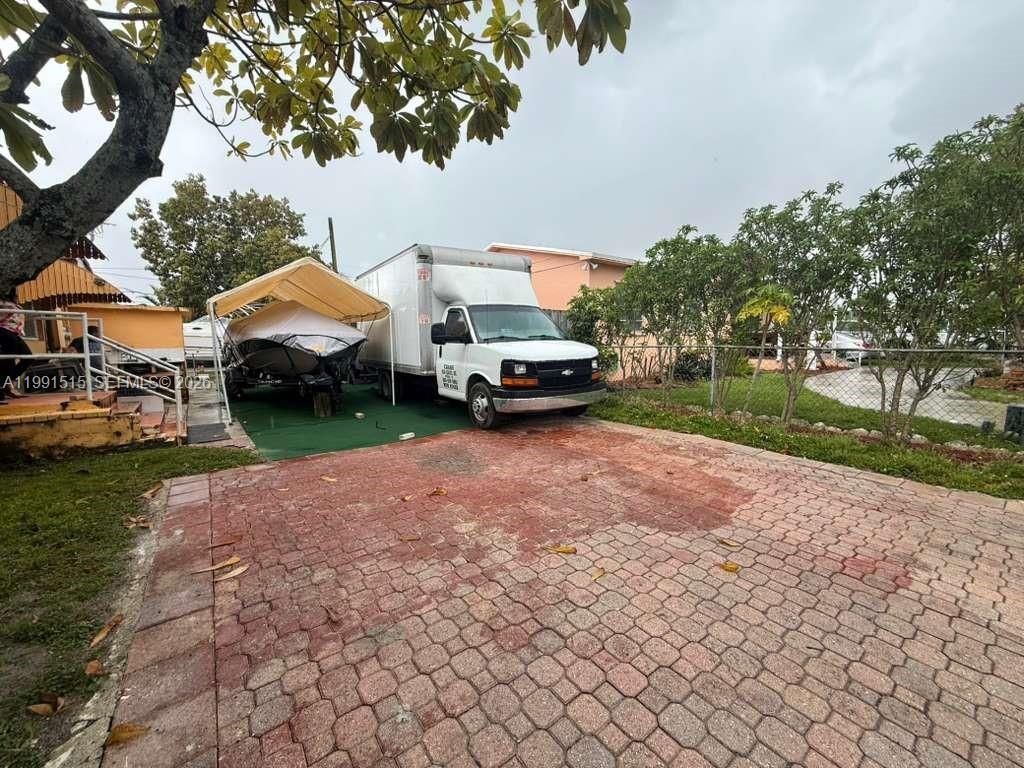 4470 W 1st Ave , Hialeah, FL 33012 Photo