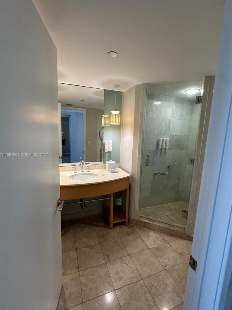 18683 Collins Ave, Unit 802, Sunny Isles Beach, FL 33160 Photo
