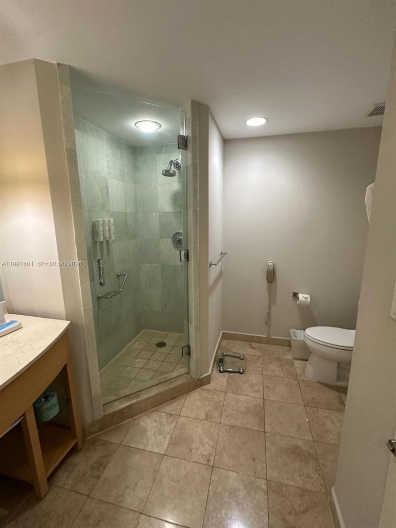18683 Collins Ave, Unit 802, Sunny Isles Beach, FL 33160 Photo